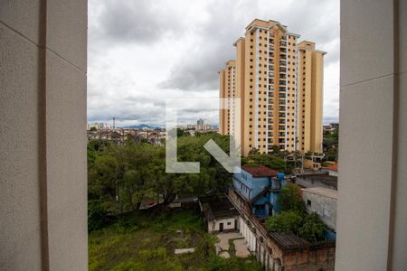 Vista do Quarto 1 de apartamento para alugar com 2 quartos, 43m² em Parque Pinheiros, São Paulo