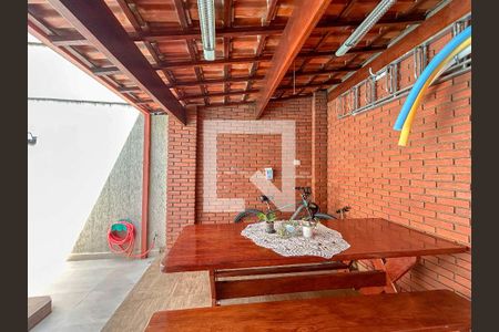 Casa à venda com 296m², 2 quartos e 2 vagasÁrea gourmet - Churrasqueira