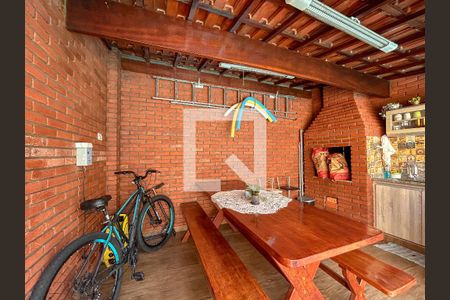 Casa à venda com 296m², 2 quartos e 2 vagasÁrea gourmet - Churrasqueira