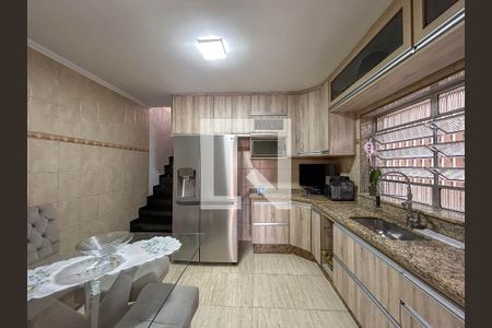 Casa à venda com 296m², 2 quartos e 2 vagasCozinha