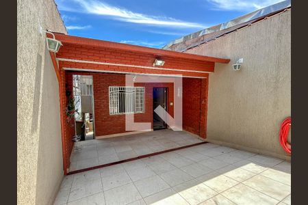 Casa à venda com 296m², 2 quartos e 2 vagasGaragem