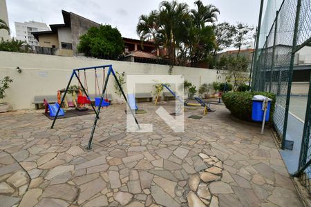 Apartamento à venda com 80m², 3 quartos e 2 vagasÁrea comum - Playground