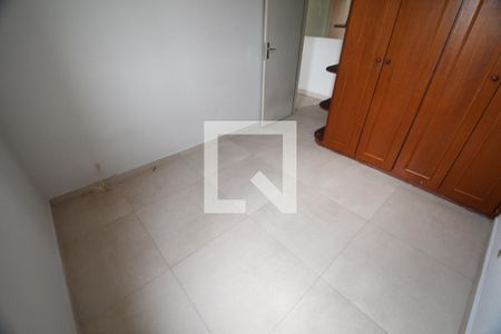 Apartamento à venda com 80m², 3 quartos e 2 vagasQuarto 2