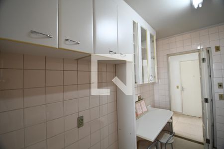 Apartamento à venda com 80m², 3 quartos e 2 vagasCozinha - Armários