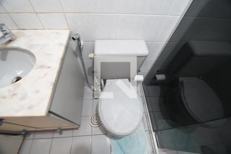 Apartamento à venda com 80m², 3 quartos e 2 vagasBanheiro 1
