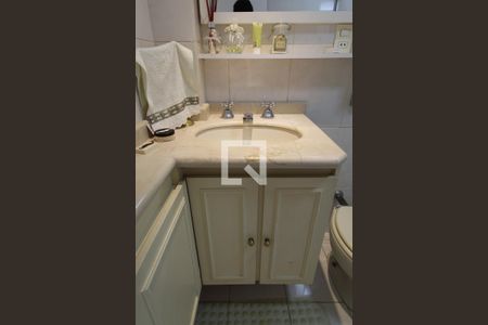 Apartamento para alugar com 74m², 2 quartos e sem vagaBanheiro Social