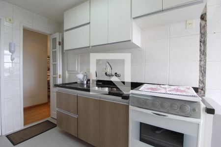 Apartamento para alugar com 74m², 2 quartos e sem vagaCozinha e Área de Serviço