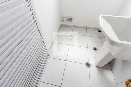 Apartamento à venda com 62m², 2 quartos e 1 vaga Apartamento à venda com 62m², 2 quartos e 1 vagaÁrea de Serviço