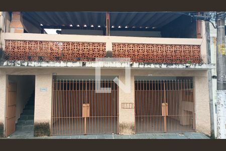 Casa para alugar com 65m², 2 quartos e 1 vagaFachada