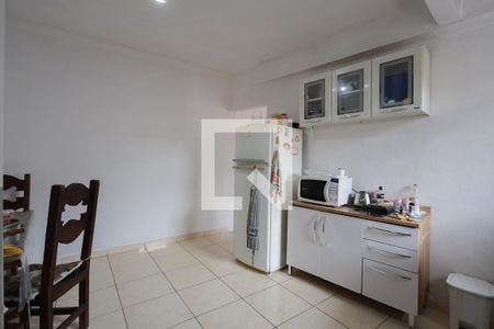 Casa à venda com 225m², 6 quartos e 1 vaga Casa à venda com 225m², 6 quartos e 1 vagaCasa 3 - Cozinha