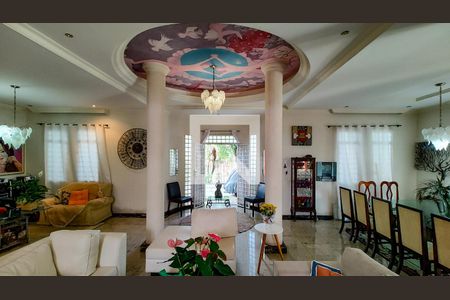 Casa para alugar com 6 quartos, 500m² em São Luiz, Belo Horizonte