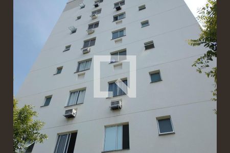 Apartamento à venda com 44m², 2 quartos e 1 vagaFachada com Placa Quinto Andar