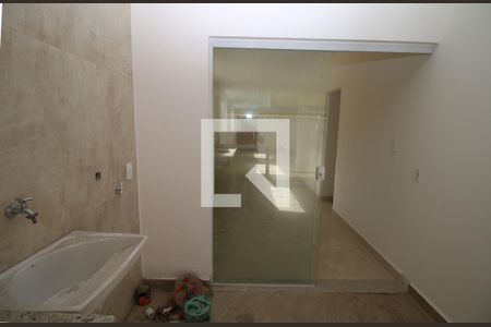 Casa à venda com 132m², 3 quartos e 1 vagaÁrea de Serviço