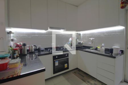 Casa à venda com 150m², 3 quartos e 2 vagasCozinha