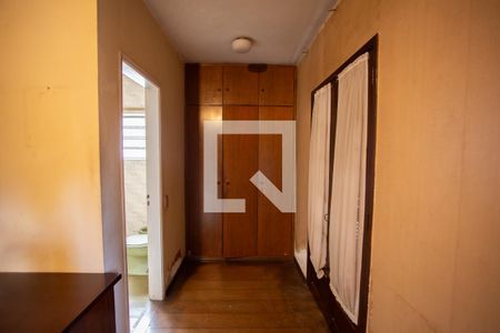 Casa à venda com 300m², 4 quartos e 5 vagasQuarto 1