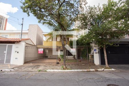 Casa à venda com 300m², 4 quartos e 5 vagasFachada