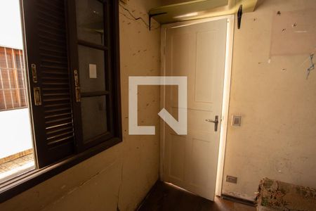 Casa à venda com 300m², 4 quartos e 5 vagasDespensa