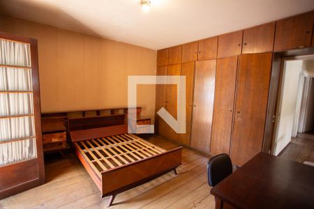 Casa à venda com 300m², 4 quartos e 5 vagasQuarto 1