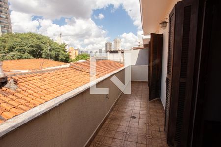 Casa à venda com 300m², 4 quartos e 5 vagasVaranda 2