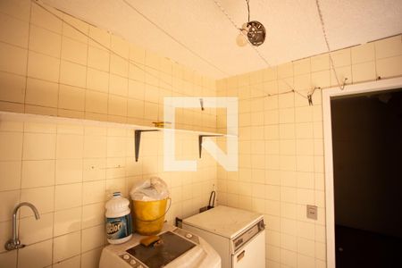 Casa à venda com 300m², 4 quartos e 5 vagasÁrea de Serviço