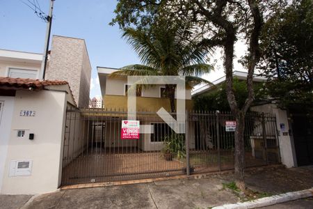 Casa à venda com 300m², 4 quartos e 5 vagasFachada