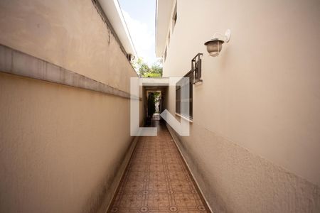 Casa à venda com 300m², 4 quartos e 5 vagasQuintal