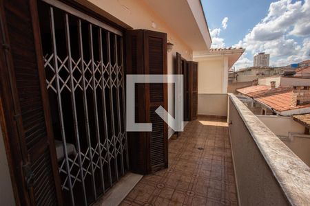 Casa à venda com 300m², 4 quartos e 5 vagasVaranda 2