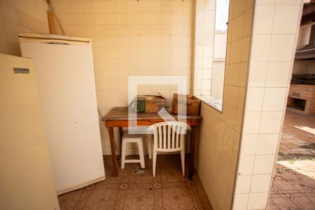 Casa à venda com 300m², 4 quartos e 5 vagasQuintal