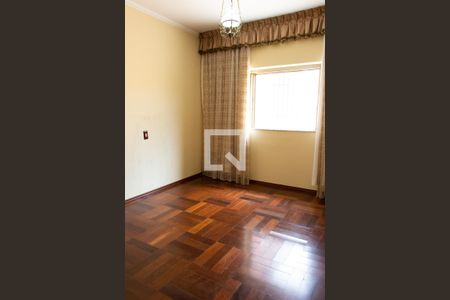 Casa à venda com 180m², 3 quartos e 4 vagas Casa à venda com 180m², 3 quartos e 4 vagasQUARTO 3