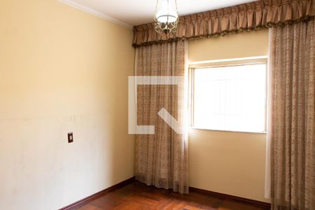 Casa à venda com 180m², 3 quartos e 4 vagas Casa à venda com 180m², 3 quartos e 4 vagasQUARTO 3