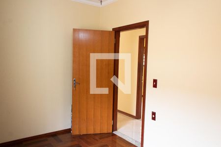 Casa à venda com 180m², 3 quartos e 4 vagas Casa à venda com 180m², 3 quartos e 4 vagasQUARTO 1