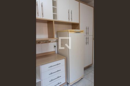 Casa à venda com 180m², 3 quartos e 4 vagas Casa à venda com 180m², 3 quartos e 4 vagasCOZINHA