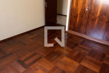 Casa à venda com 180m², 3 quartos e 4 vagas Casa à venda com 180m², 3 quartos e 4 vagasQUARTO 3