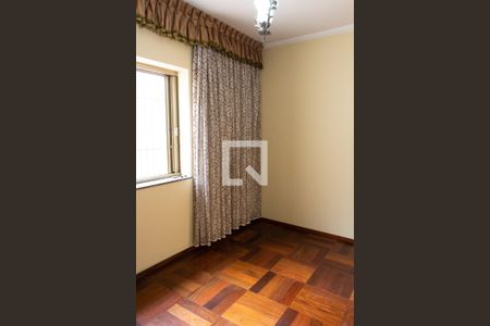 Casa à venda com 180m², 3 quartos e 4 vagas Casa à venda com 180m², 3 quartos e 4 vagasQUARTO 1