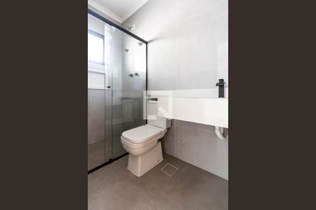 Casa à venda com 190m², 3 quartos e 3 vagasBanheiro da Suíte 1