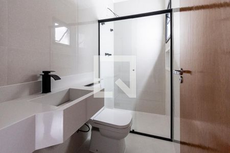 Casa à venda com 190m², 3 quartos e 3 vagasBanheiro da Suíte 2