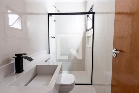 Casa à venda com 190m², 3 quartos e 3 vagasBanheiro da Suíte 2