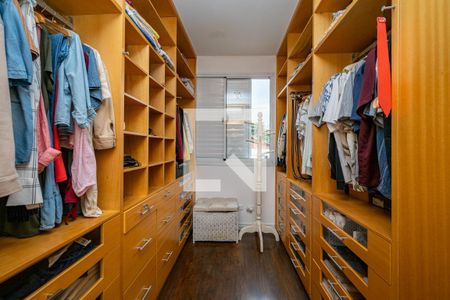 Casa de condomínio à venda com 240m², 3 quartos e 3 vagas Casa de condomínio à venda com 240m², 3 quartos e 3 vagasQuarto 2