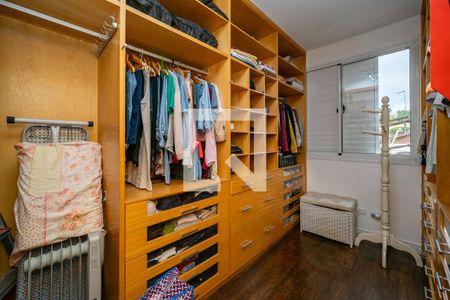 Casa de condomínio à venda com 240m², 3 quartos e 3 vagas Casa de condomínio à venda com 240m², 3 quartos e 3 vagasQuarto 2