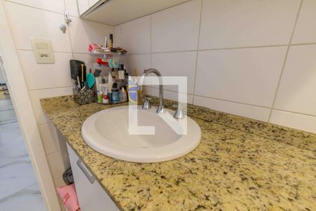 Apartamento à venda com 197m², 3 quartos e 2 vagasBanheiro da Suíte