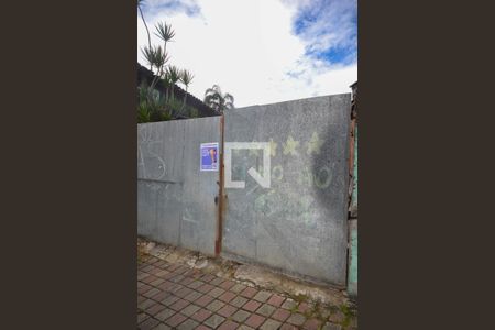 Casa para alugar com 550m², 2 quartos e 40 vagas Casa para alugar com 550m², 2 quartos e 40 vagasfachada