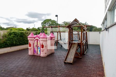 Apartamento à venda com 70m², 3 quartos e 2 vagas Apartamento à venda com 70m², 3 quartos e 2 vagasÁrea comum - Playground