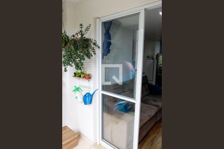 Apartamento à venda com 70m², 3 quartos e 2 vagas Apartamento à venda com 70m², 3 quartos e 2 vagasSacada