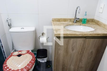 Apartamento à venda com 70m², 3 quartos e 2 vagas Apartamento à venda com 70m², 3 quartos e 2 vagasBanheiro