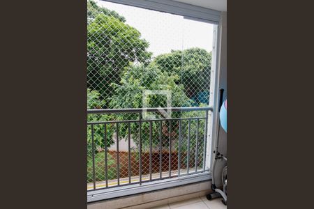 Apartamento à venda com 70m², 3 quartos e 2 vagas Apartamento à venda com 70m², 3 quartos e 2 vagasSacada