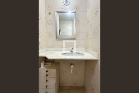 Apartamento à venda com 194m², 6 quartos e sem vagaBanheiro 2