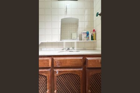 Apartamento à venda com 194m², 6 quartos e sem vagaBanheiro 3