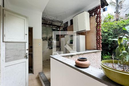 Apartamento à venda com 194m², 6 quartos e sem vagaÁrea de Serviço