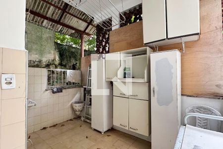 Apartamento à venda com 194m², 6 quartos e sem vagaÁrea de Serviço