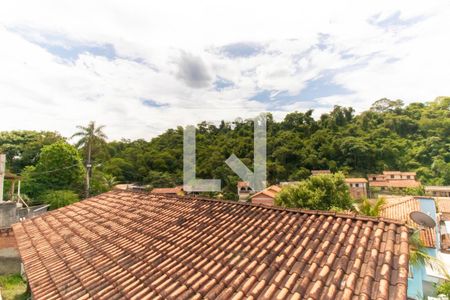 Casa à venda com 150m², 3 quartos e 4 vagas Casa à venda com 150m², 3 quartos e 4 vagasVista